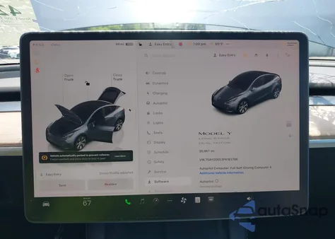 2023 Tesla Model Y Awd/Long Range Dual Motor All-Wheel Drive z USA, uszkodzony, nr VIN 7SAYGDEE3PA183786